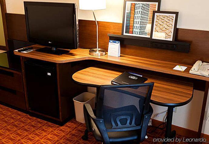 Fairfield Inn & Suites By Marriott Tulsa Central Стая снимка