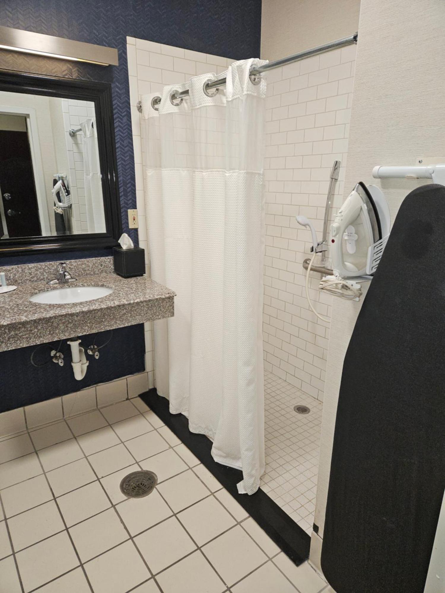 Fairfield Inn & Suites By Marriott Tulsa Central Екстериор снимка