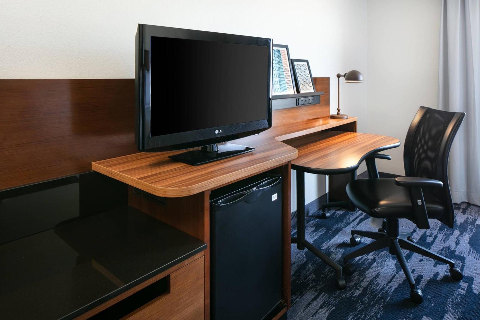 Fairfield Inn & Suites By Marriott Tulsa Central Екстериор снимка